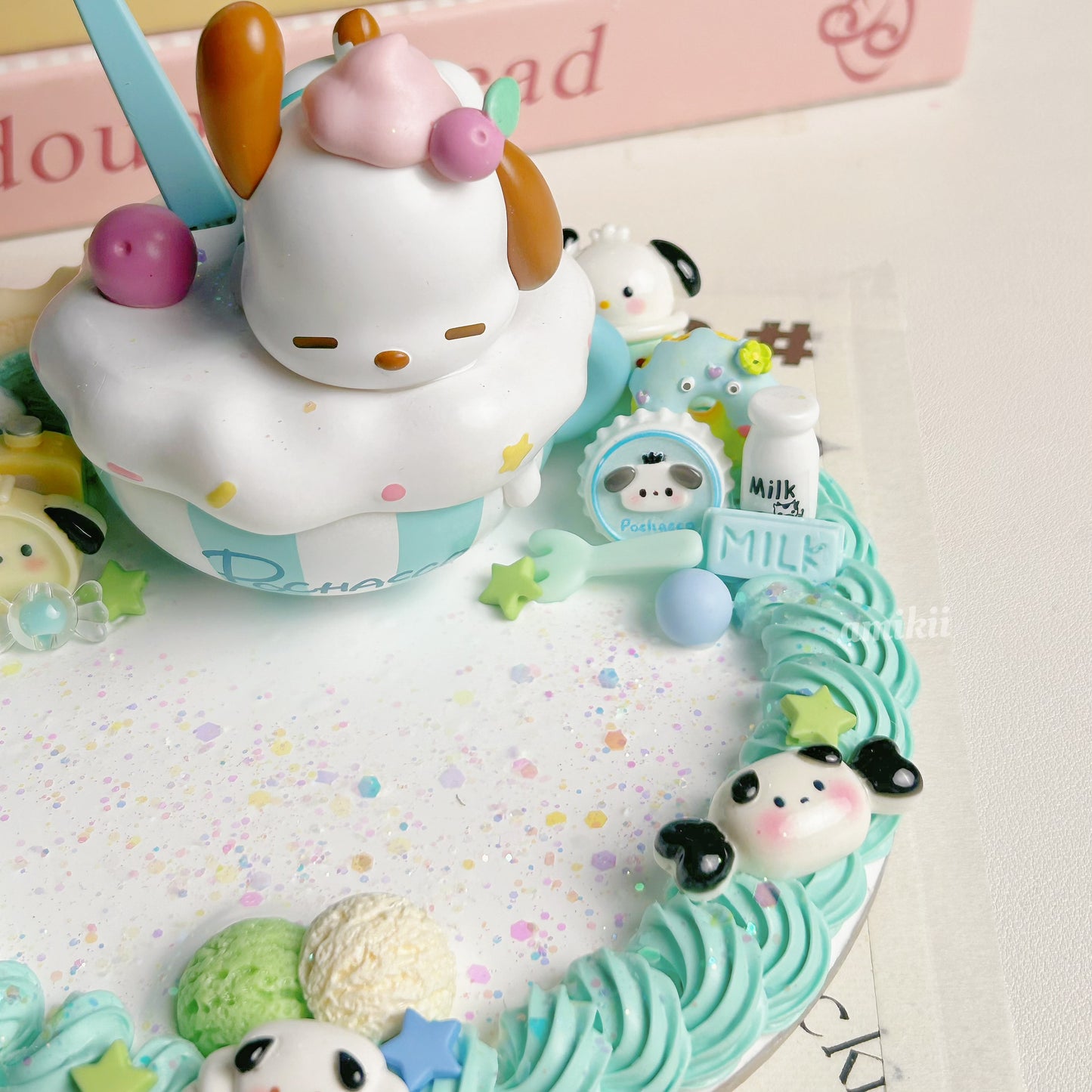 Sanrio Cinnamoroll and Pochacco phone stand and iPad stand